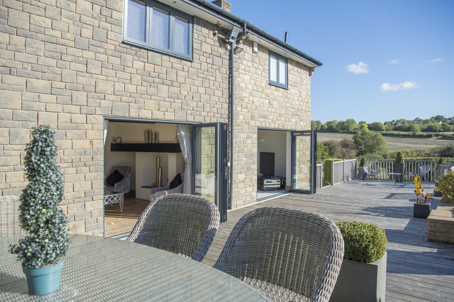 double glazed aluminium windows and doors