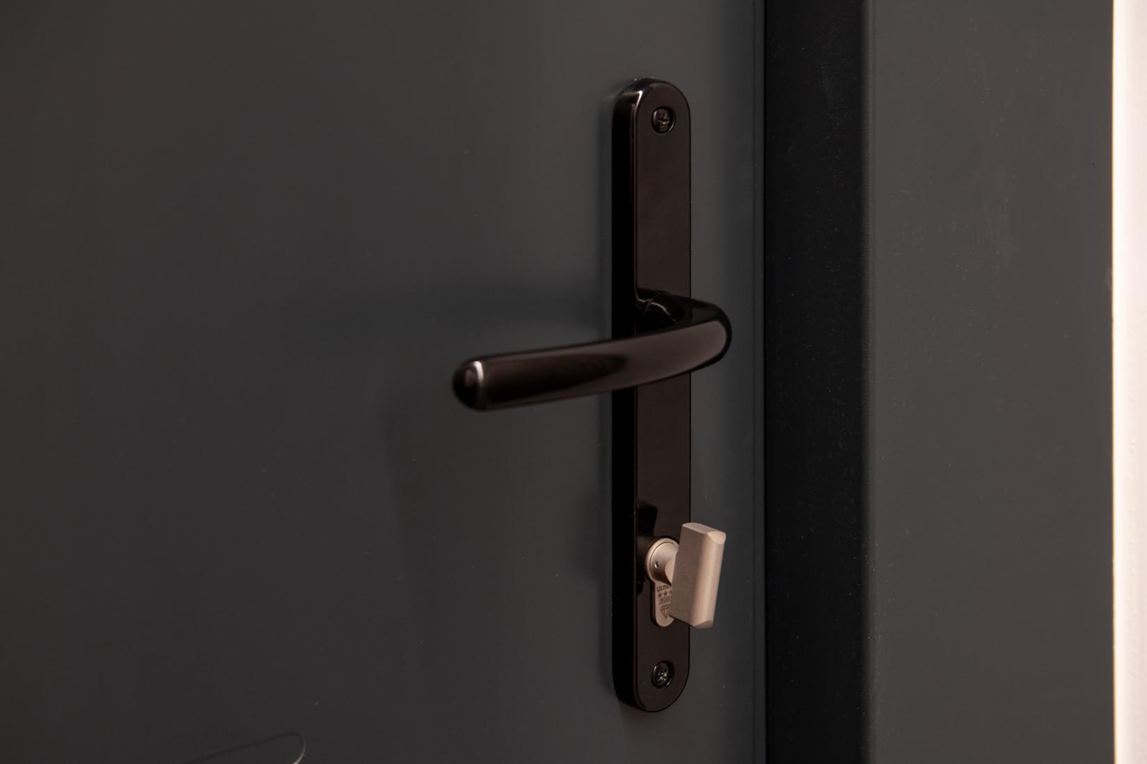 Signature Aluminium Door - Carnaby - Image 4