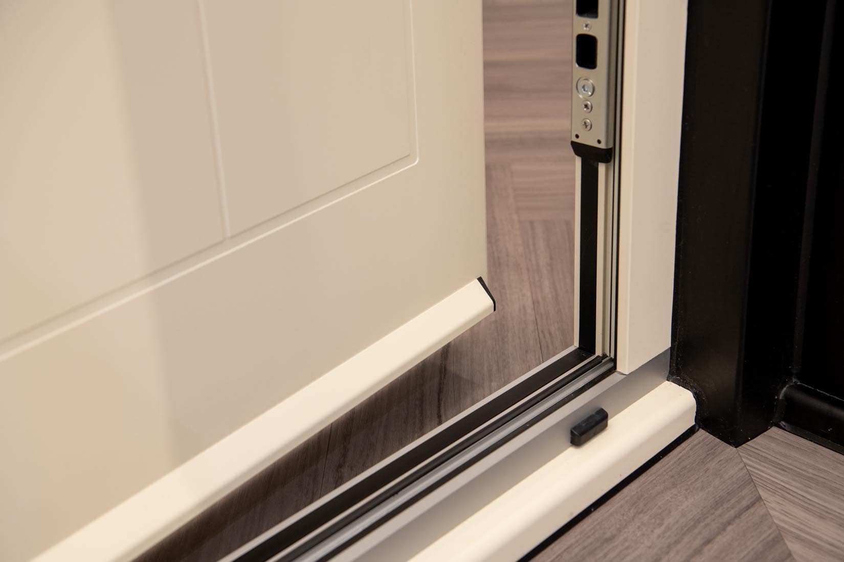 Signature Aluminium Door - Millbrook - Image 8